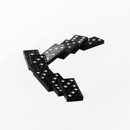 Domino chain